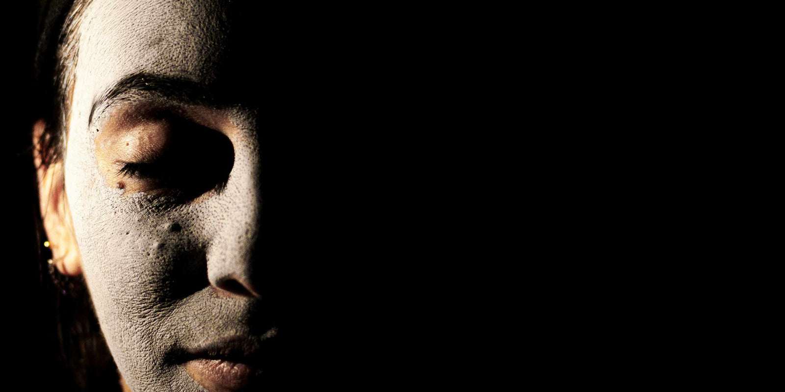 How to Transition Your Makeup From Day to Night in 3 Steps